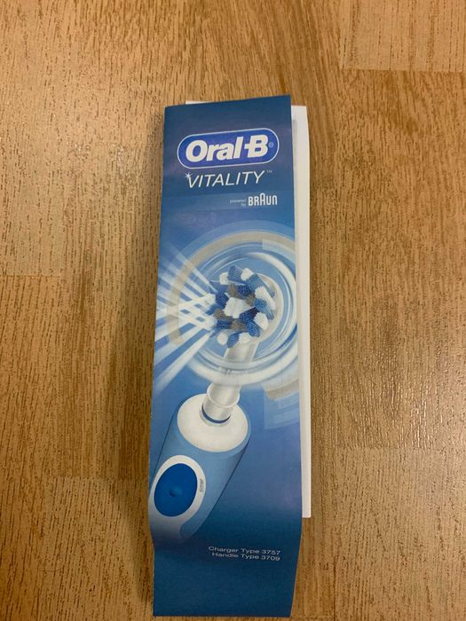 Електрична зубна щітка Oral B Vitality