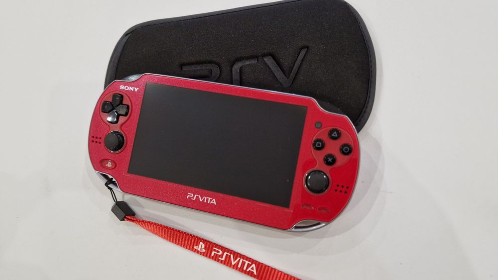 Sony PS Vita Fat 64гиг 70 игр !