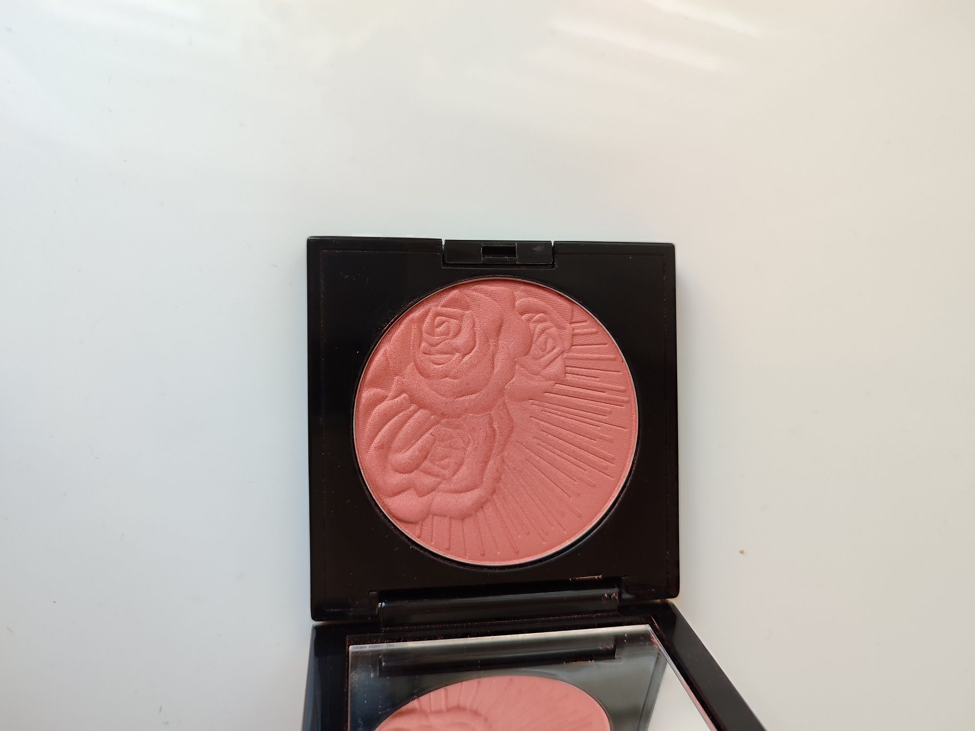 Pat Mcgrath Divine Blush róż Nude Venus