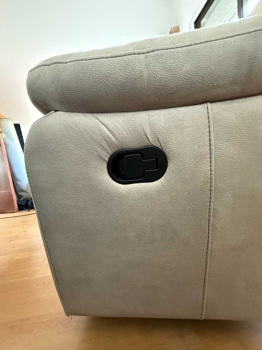 Sofá chaise longue bege