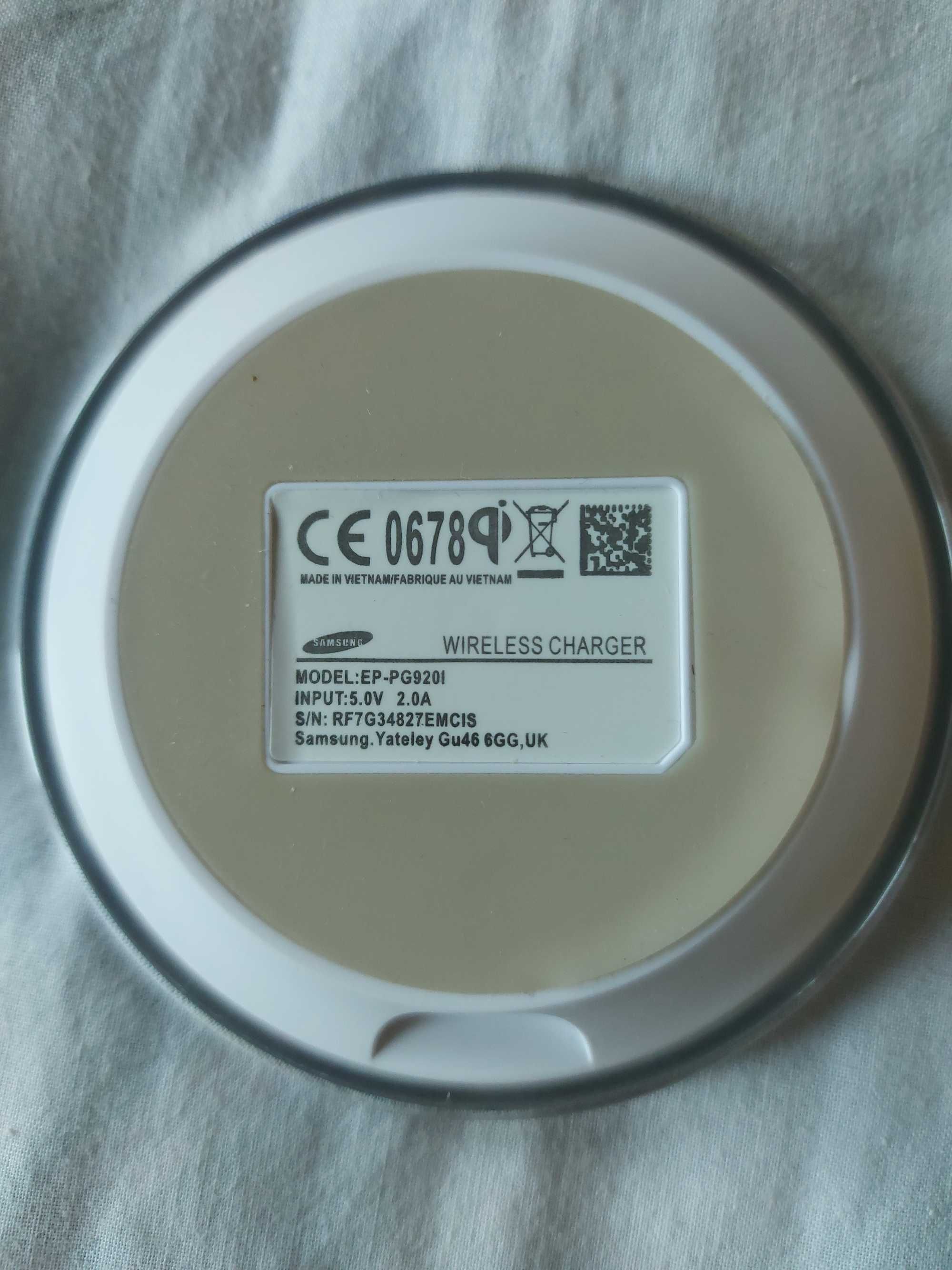 Ładowarka indukcyjna bezprzewodowa EP-PG920I + adapter do ładowania S4