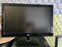 Czarny Monitor LG