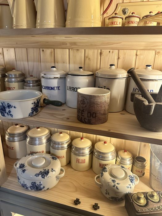 Latas de cozinha antigas em chapa/esmaltadas!