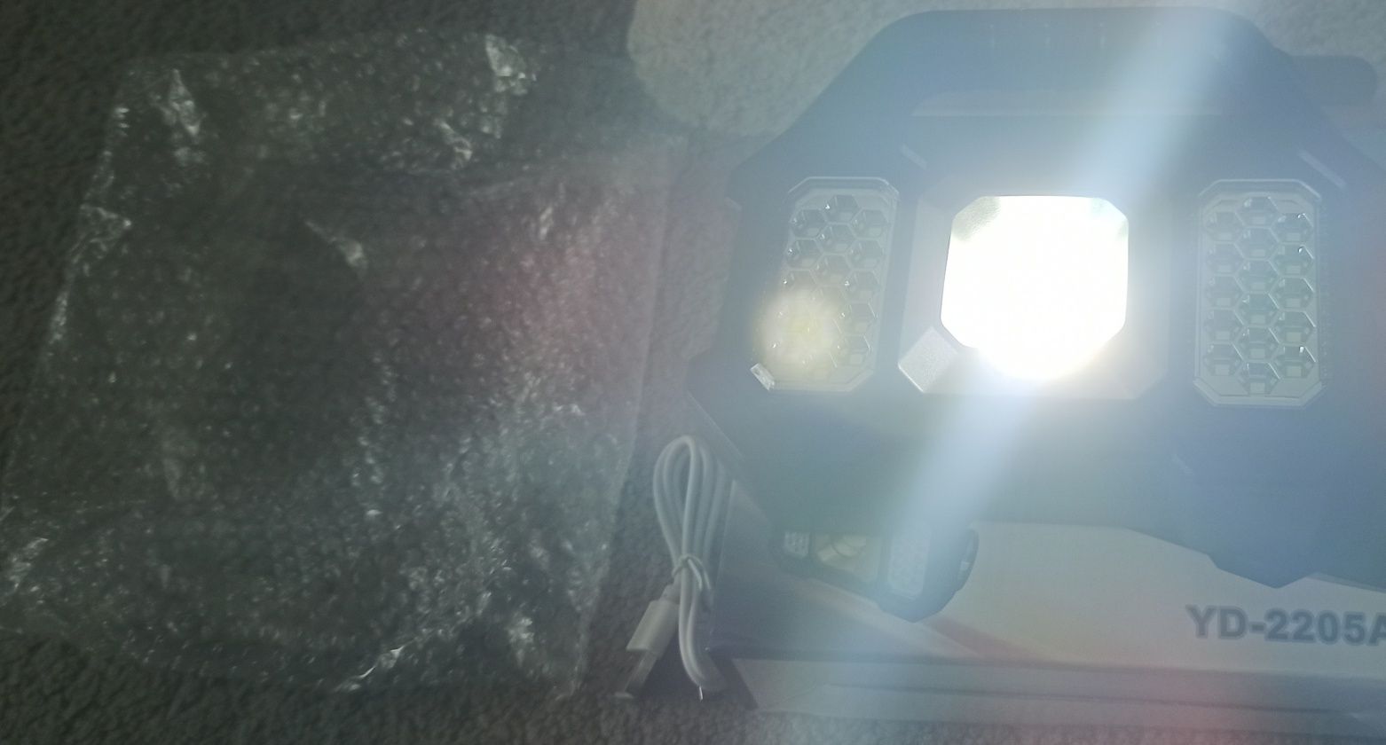 Ліхтар павербанк на сонячній батареї YD2205B