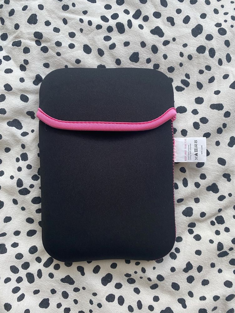 Pokrowiec etui torba na tablet tableta 7/8 cali różowy czarny 20x14,5