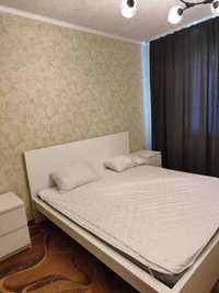 Кровать king size 180x200 см, белая. IKEA, Malm.