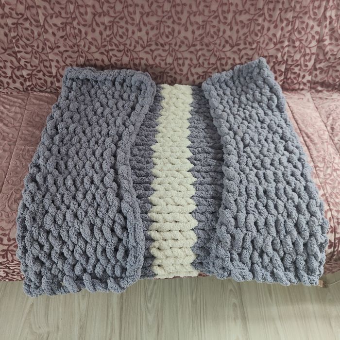 Sprzedam koc z grubej przędzy