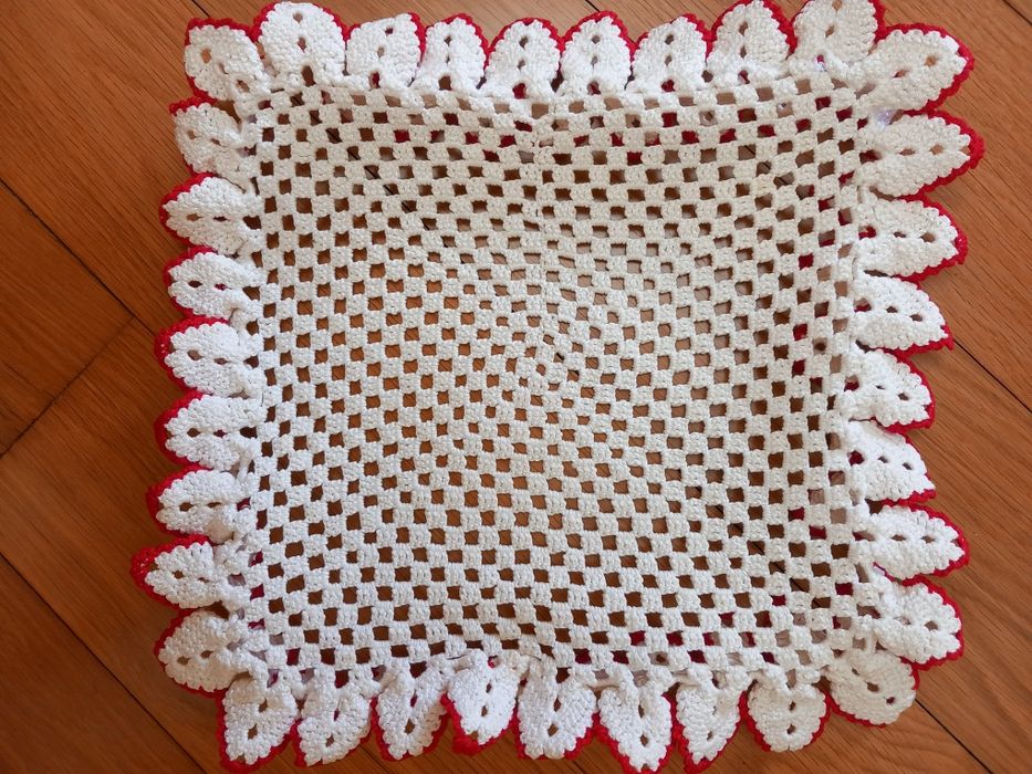 Conjunto de naperons vintage, em crochê