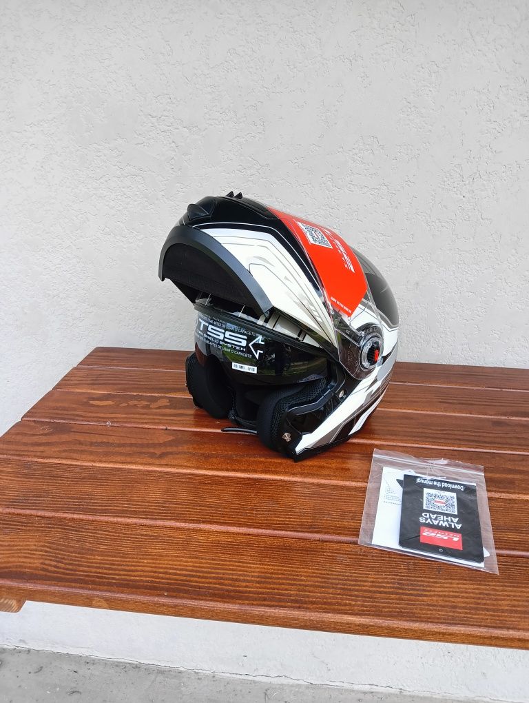 Продам  LS2 ff370 новий 2xl