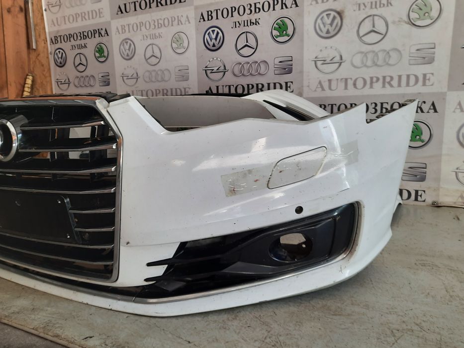 Бампер решітка Audi A6C7 бампер решетка Ауди А6С7