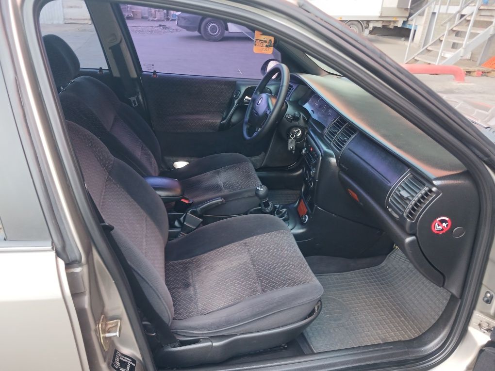 Opel Vectra b ,1,6 GBO