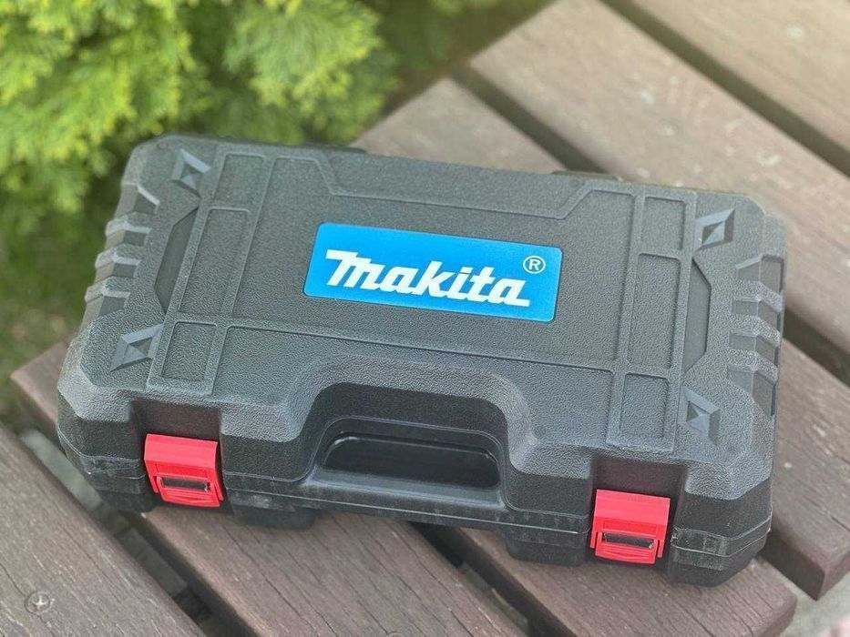 Макита пила цепна для обрізки дерев кущів. Makita міні пилка в кейсі