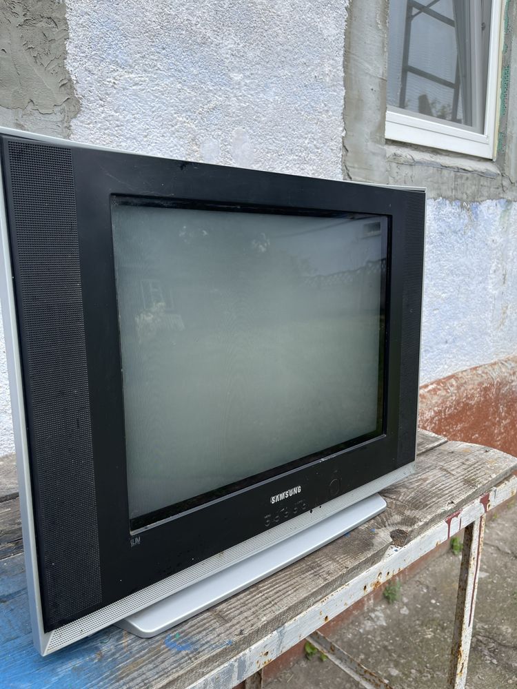 Продам телевизор samsung