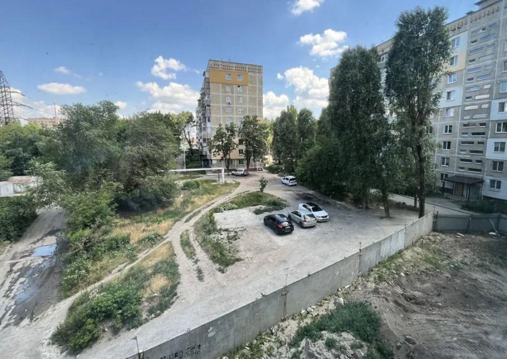 Продам 2-комн квартиру в районе Холодильная ул.