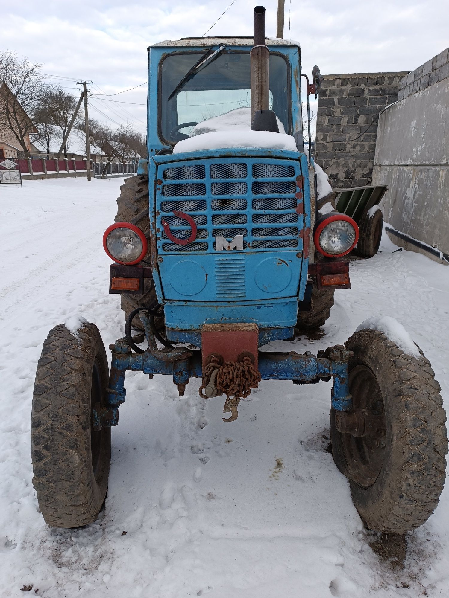 Продам ЮМЗ на ходу на дозаторі на пускачі на антифрізі