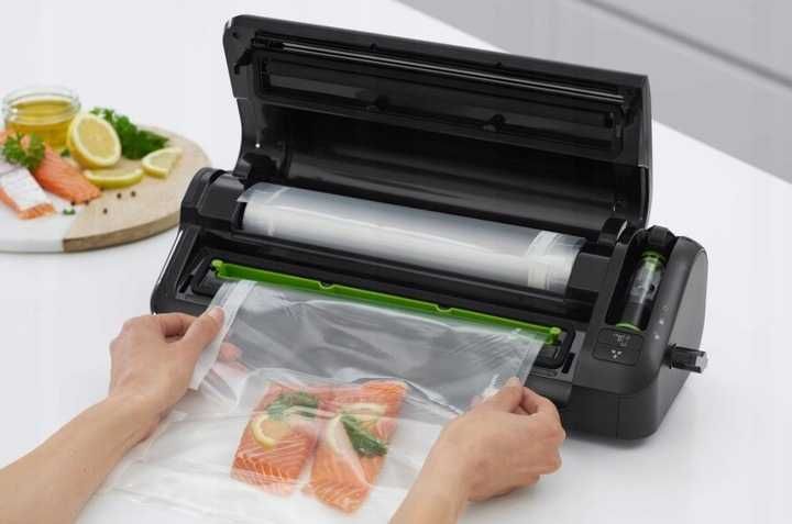 Zgrzewarka próżniowa do żywności FoodSaver FFS017X