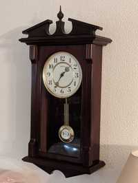 Relógio Reguladora em madeira, novo