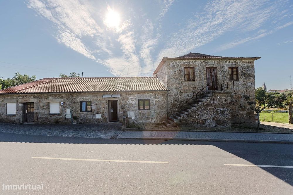 Moradia T6 para venda