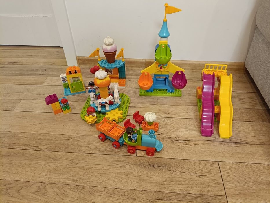 LEGO DUPLO 10840 Duże wesołe miasteczko kompletny