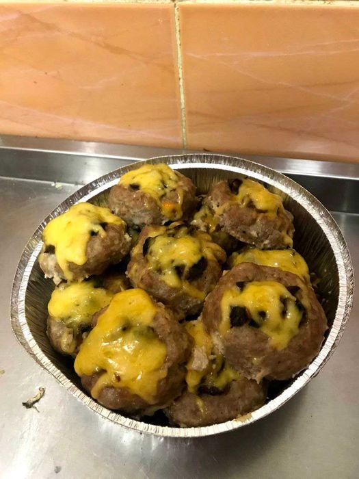 Виїзна кухня - корпоративи, хрестини, ювілеї, поминальні обіди.