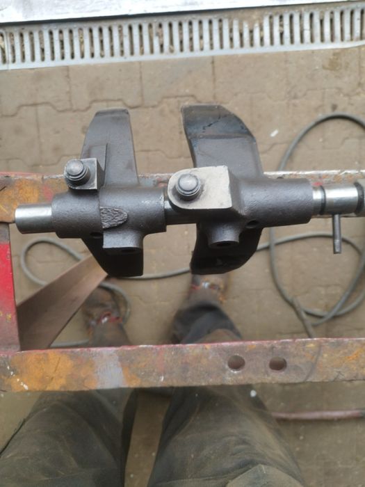 case 3210, 3220, 3230, 4210, 4220, 4230, 4240 widełki synchronizator