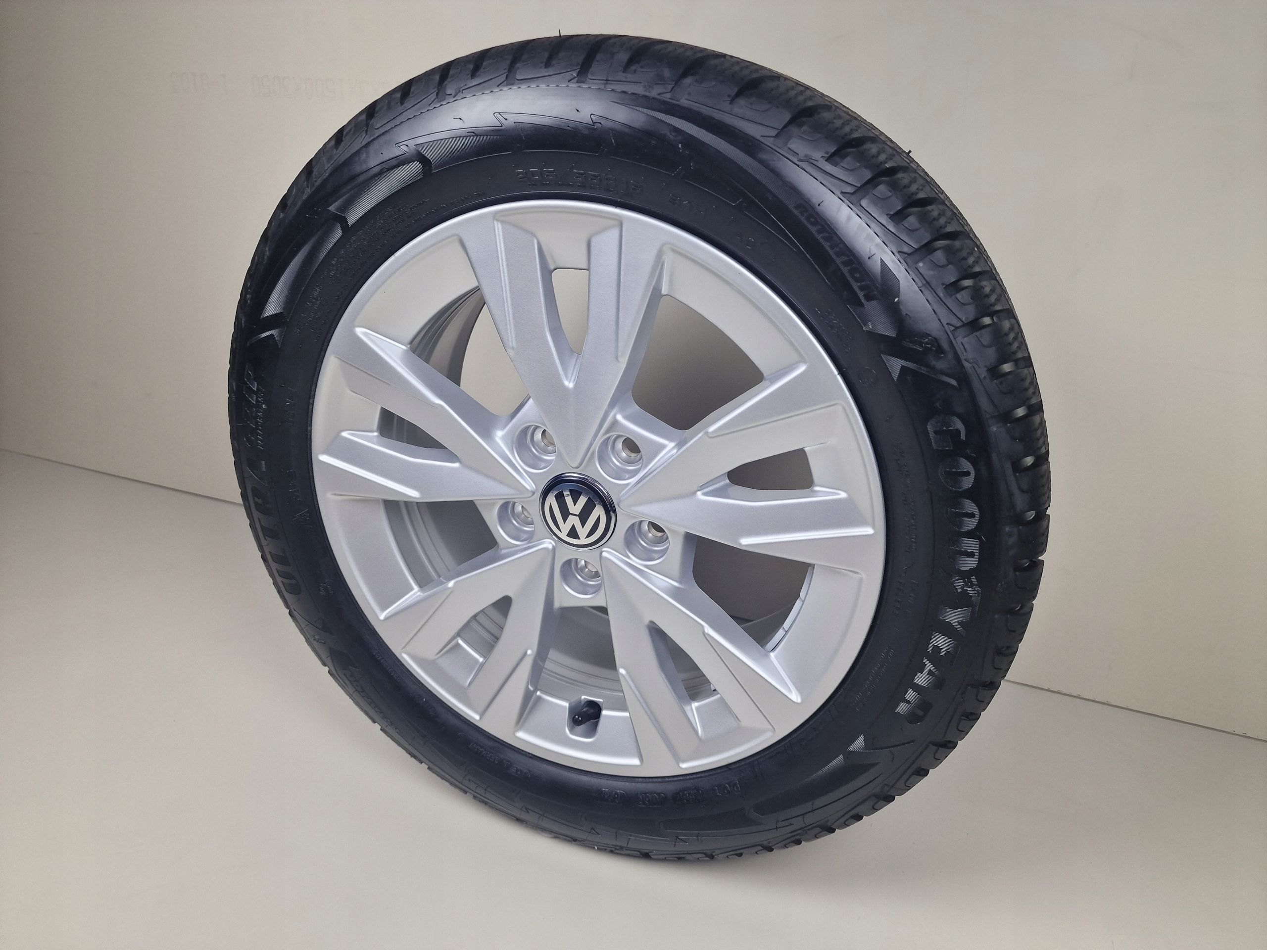 NOWE Felgi Volkswagen 16 Golf Passat T-Roc Jetta