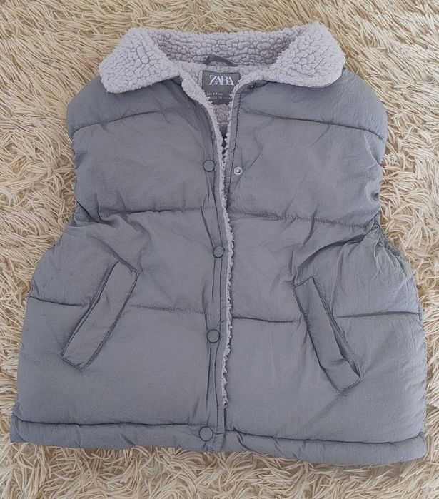 Жилетка Zara об'ємна з хутром