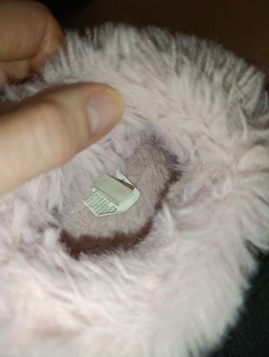 Капчики на хутрі на дівчинку 12 розмір