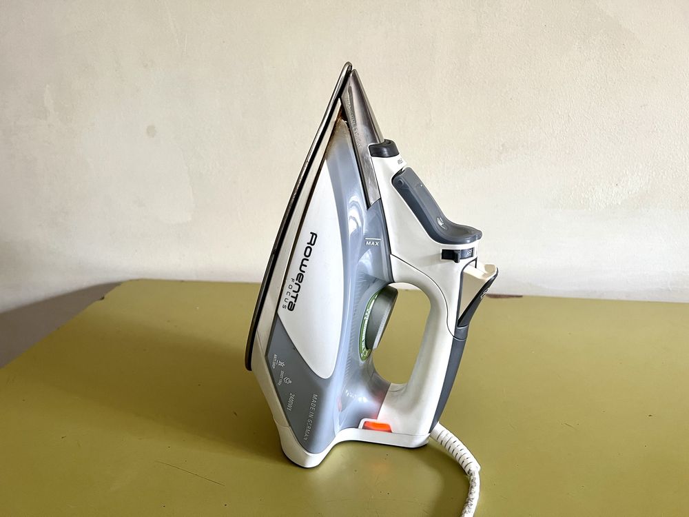 Ferro a vapor Rowenta Focus