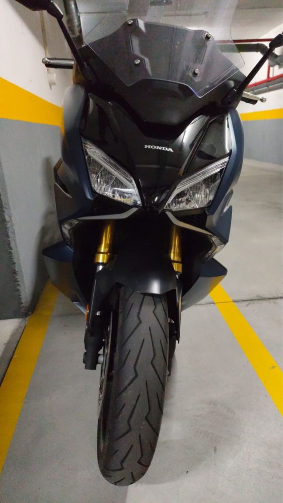Honda Forza 750