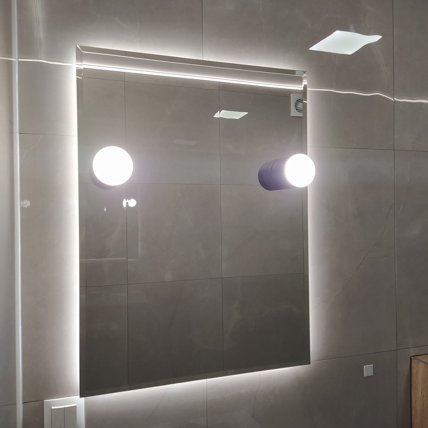 Lustro LED z matą grzewczą 60x80cm