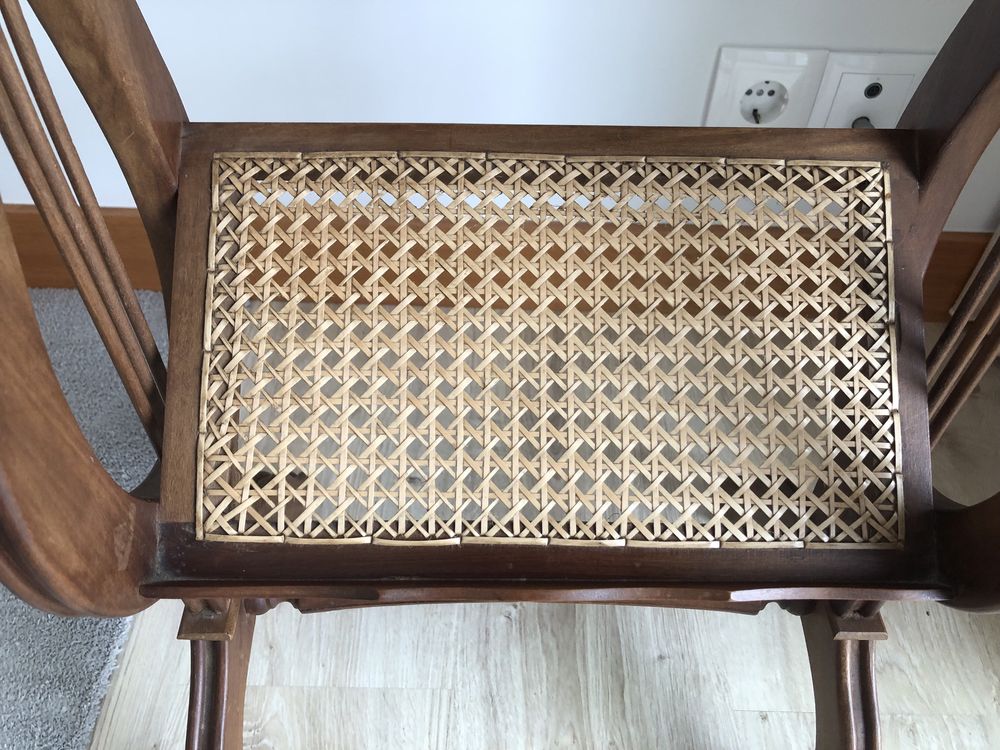 Mesa de telefone antiga