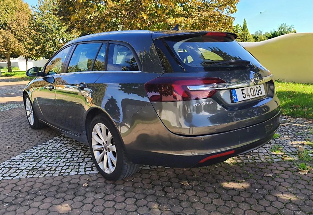 Opel Insignia 2.0 gasóleo com 165 mil kms de 2015