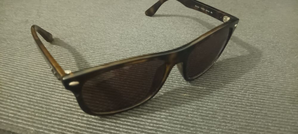 Ray-Ban RB 4226 série 710/73