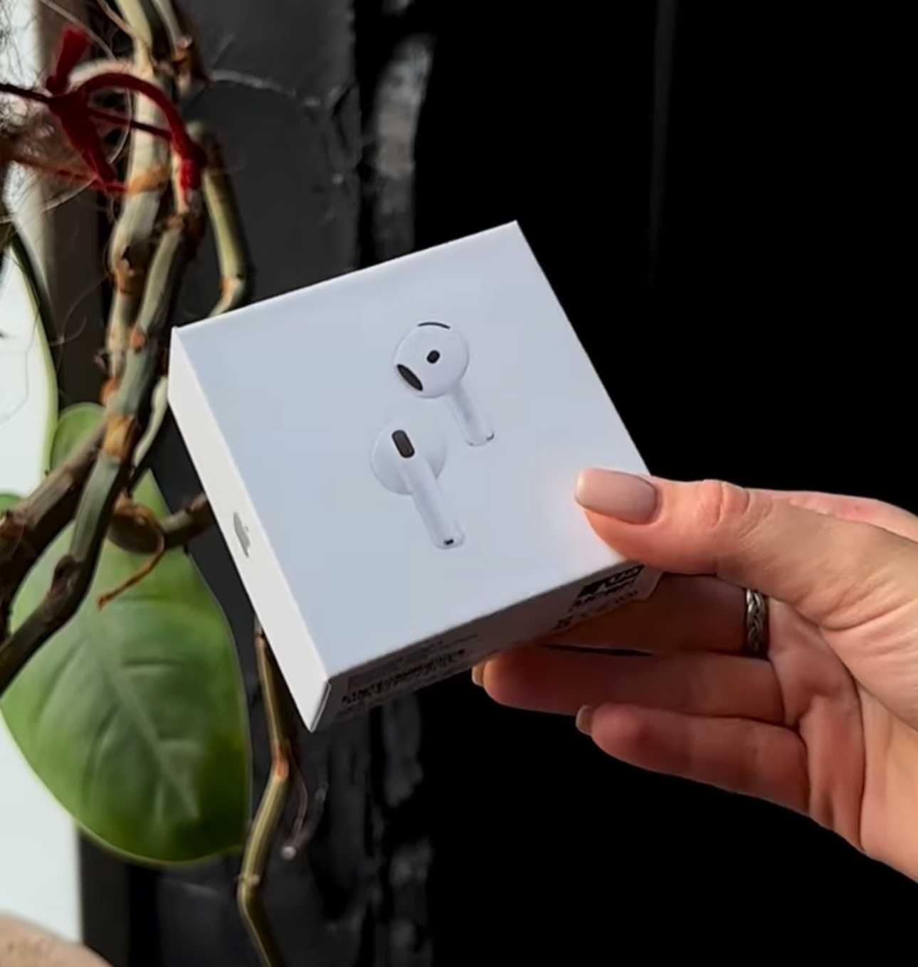 Безпровідні наушники AirPods 4 ANC з Підтримкою IOS 18 до 5 год роботи