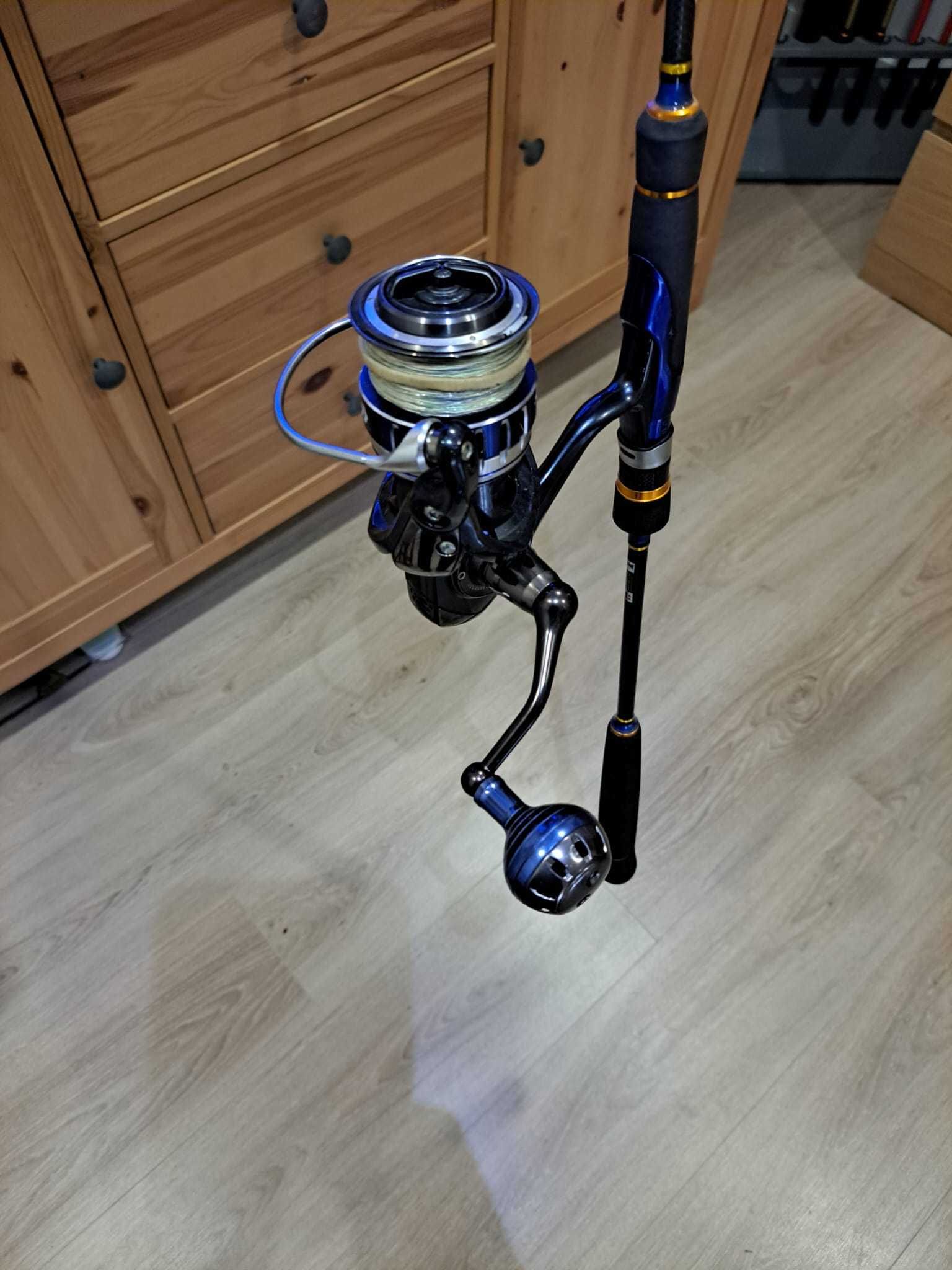 Cana Cinnetic + carreto Daiwa Saltiga prática slow jig