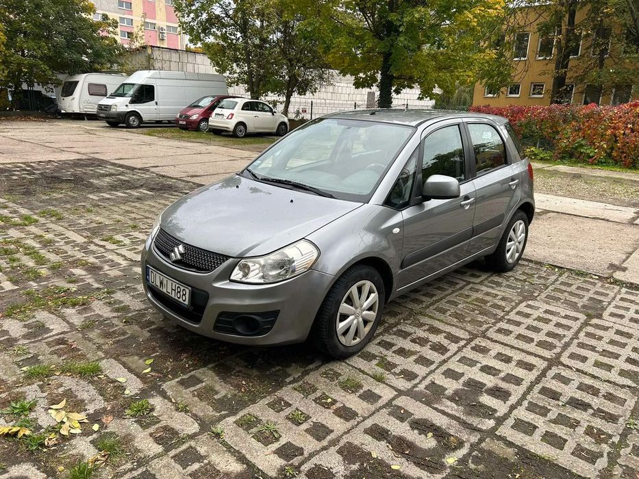 Suzuki SX4 Suzuki SX4 1.5 Benzyna – 2012 r. – Zadbany, garażowany egzemplarz