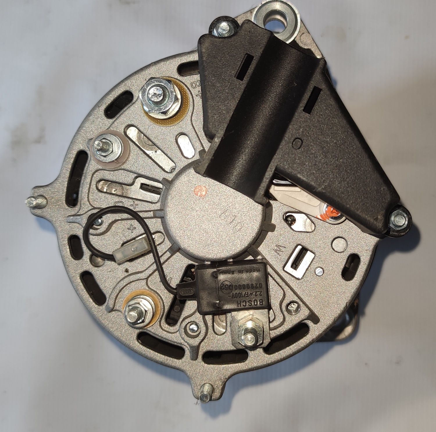 Alternator Bosch 28V 100A 6033GB3023 nowy gwar.