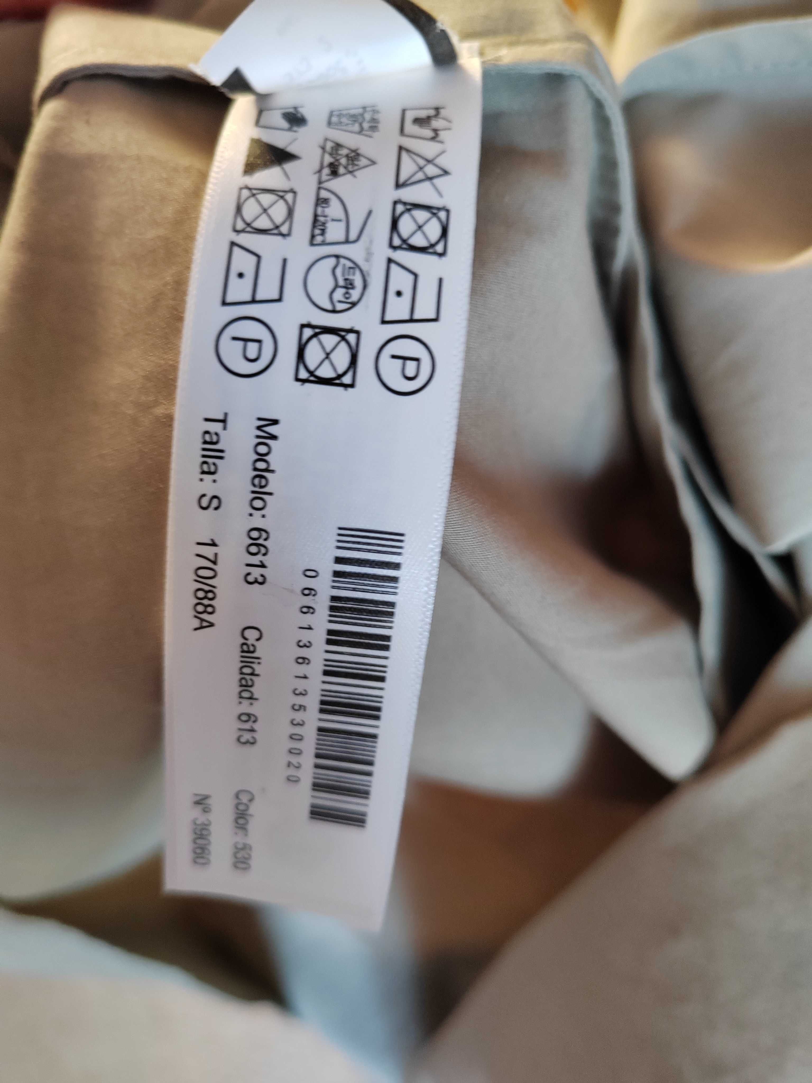 Sukienka z ozdobnym węzłem Massimo Dutti