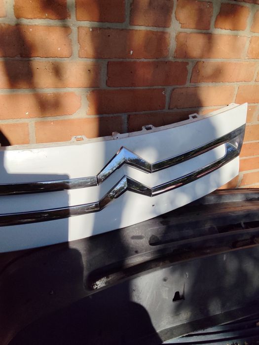 Решетка радиатора citroën berlingo