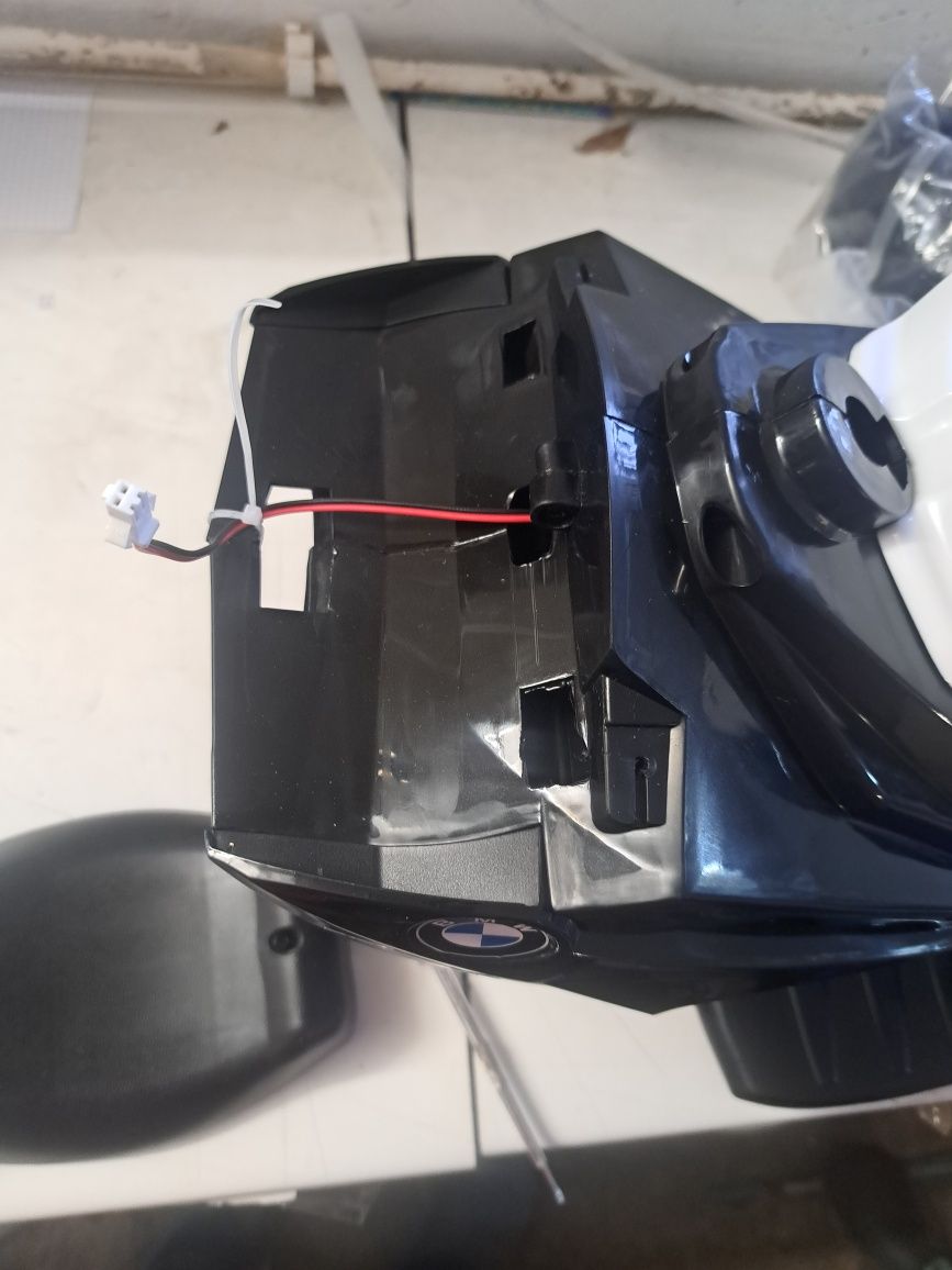 Motor na akumulator dla dzieci BMW
