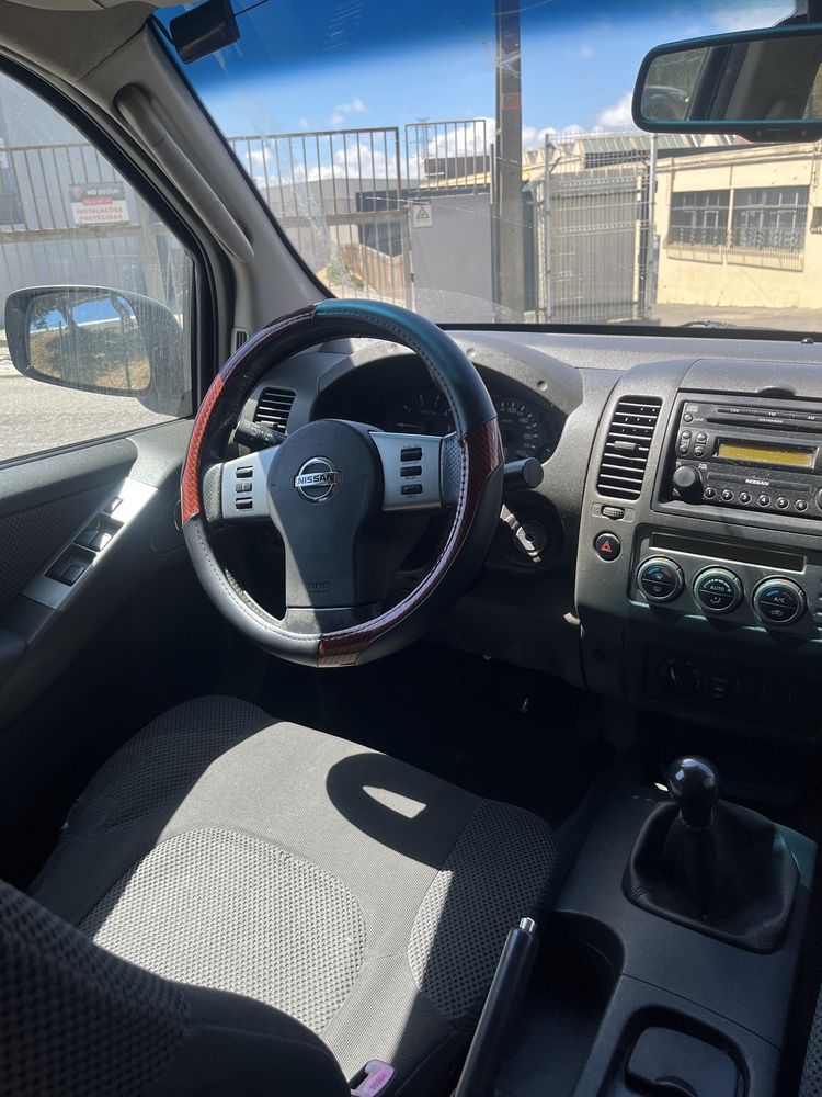 Nissan Navara D40 NP300 - Ano 2006 - 2.5 DCI CD LE + BDT 174cv 4WD
