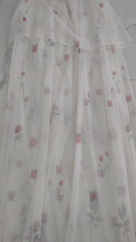 Śliczna duża firana 600cm x 270cm