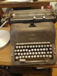 Stara maszyna do pisania Adler