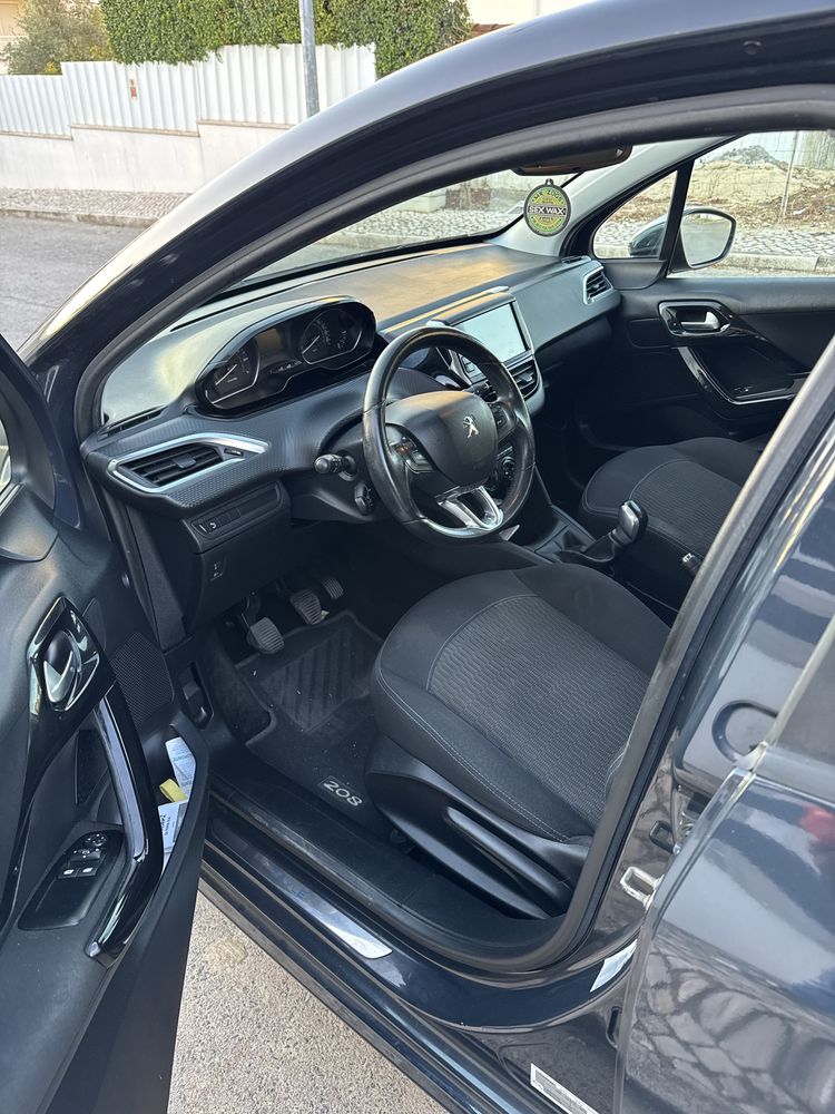 Peugeot 208 Style 1.2 2018