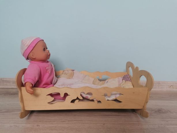Drewniana kołyska dla lalki lalka dodatkowe ubranko dzień dziecka