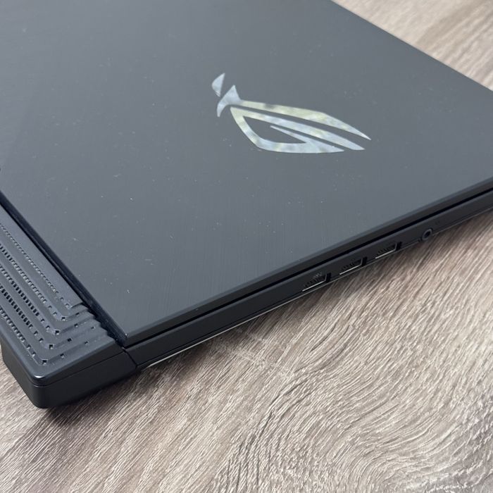 Asus Rog Strix i5 / gtx1650 / 16 / 256 + 512 SSD / 120гЦ