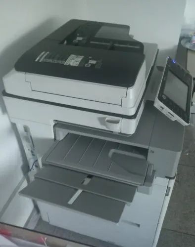 Multifuncional RICOH MP C2003