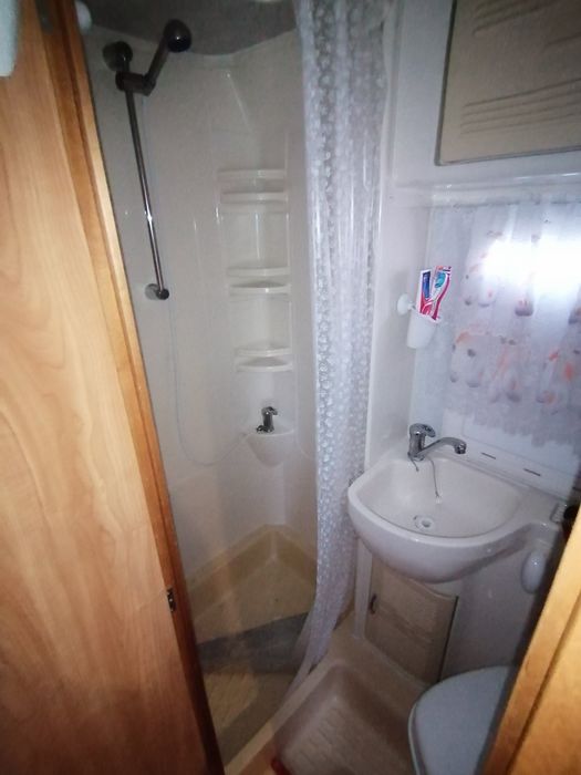 Auto caravana Ford como nova