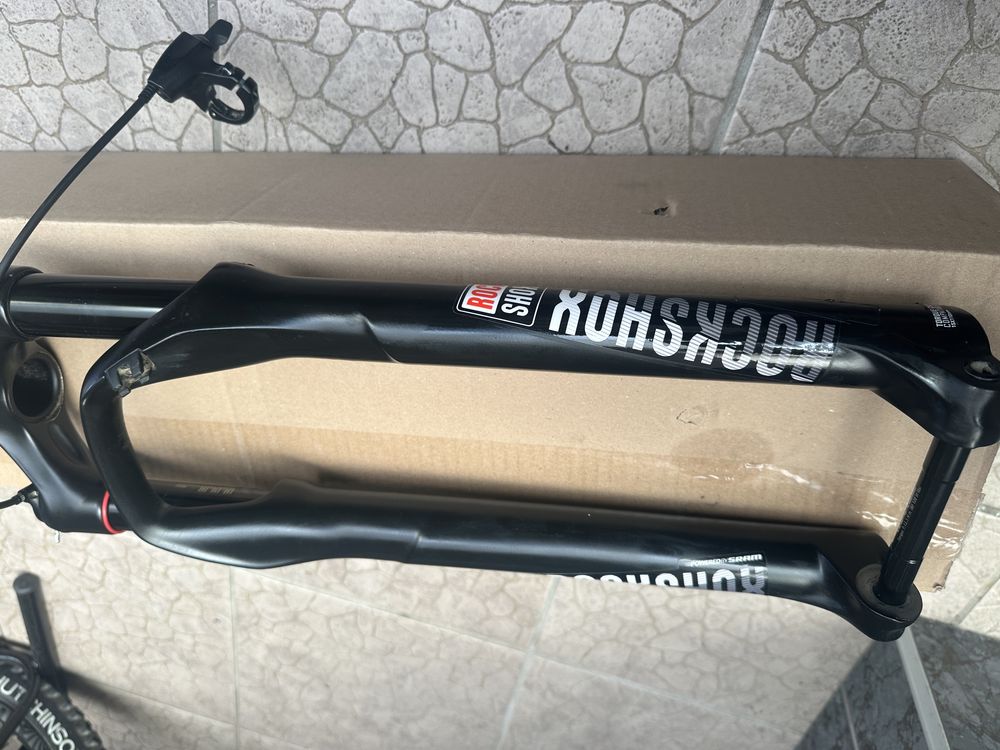 Suspensao bicicleta btt roda 29 rockshox Reba e Recon Gold boost
